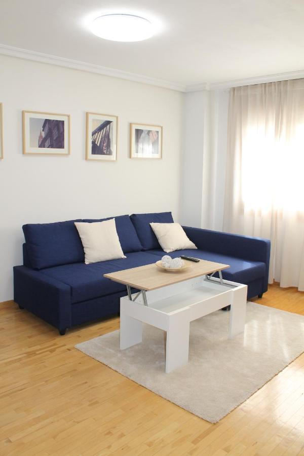 Duenas Apartment Oviedo Bagian luar foto